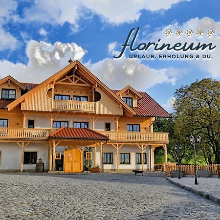 Florineum Hotel Weyregg Buitenkant foto