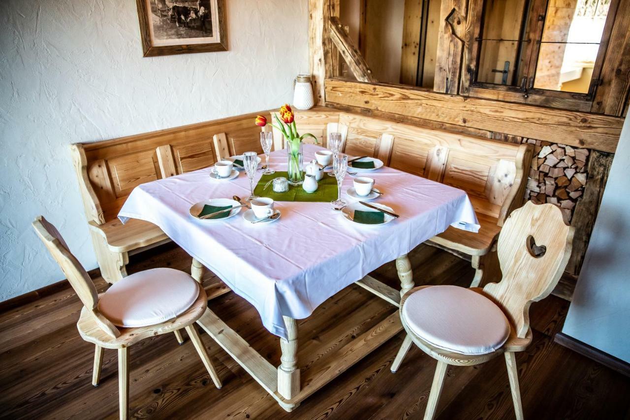 Florineum Hotel Weyregg Buitenkant foto